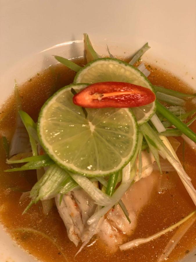 Siam Cottage Guesthouse Over 300 Years Old With Thai Restaurant Moreton-in-Marsh Bagian luar foto