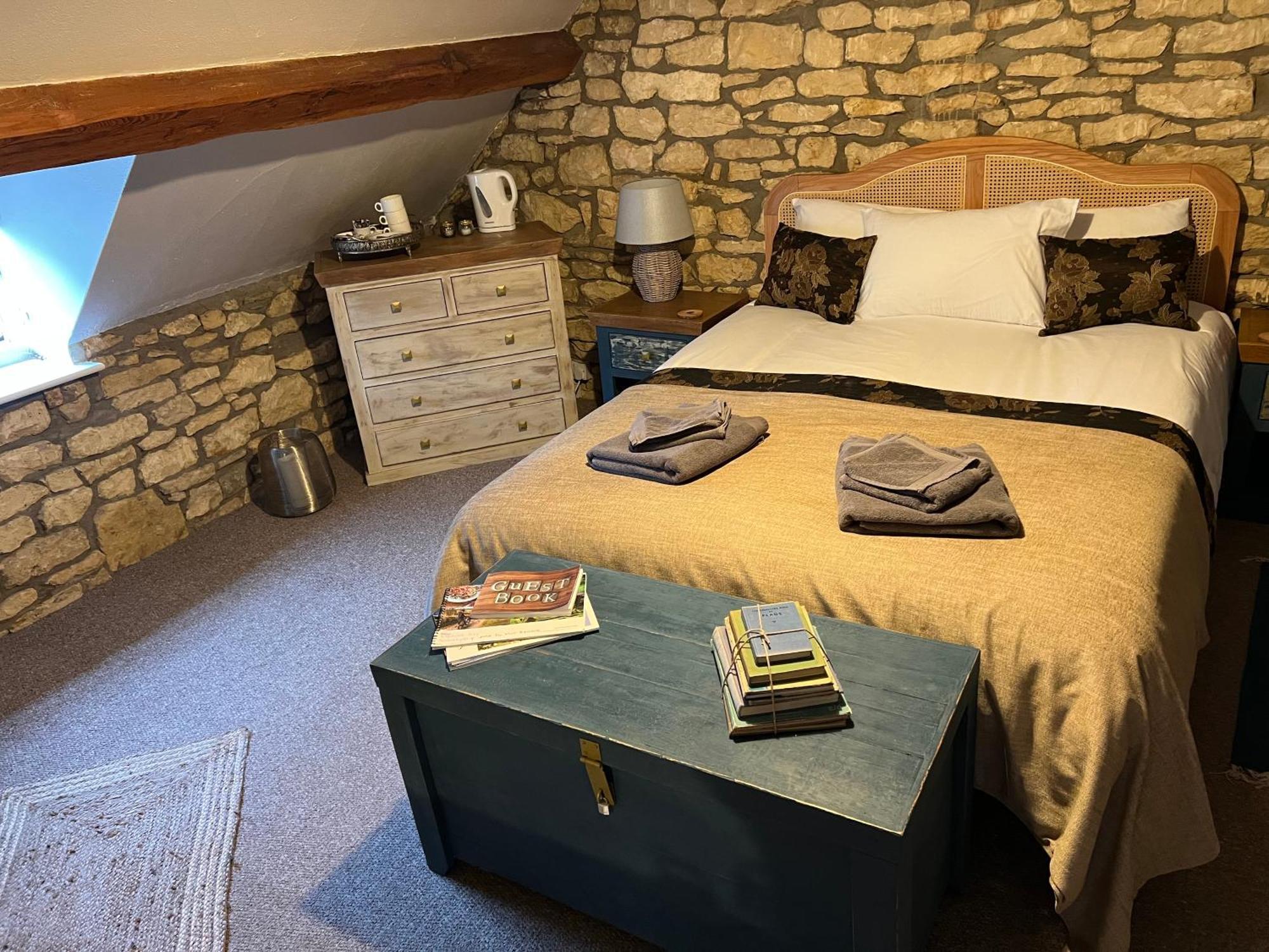 Siam Cottage Guesthouse Over 300 Years Old With Thai Restaurant Moreton-in-Marsh Bagian luar foto
